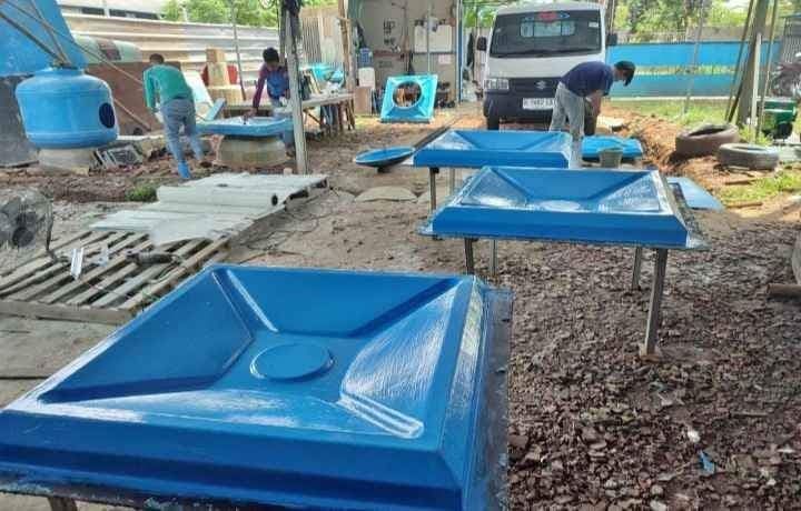Proses Manufaktur Tangki Panel Fiberglass dan Roof Tank FRP