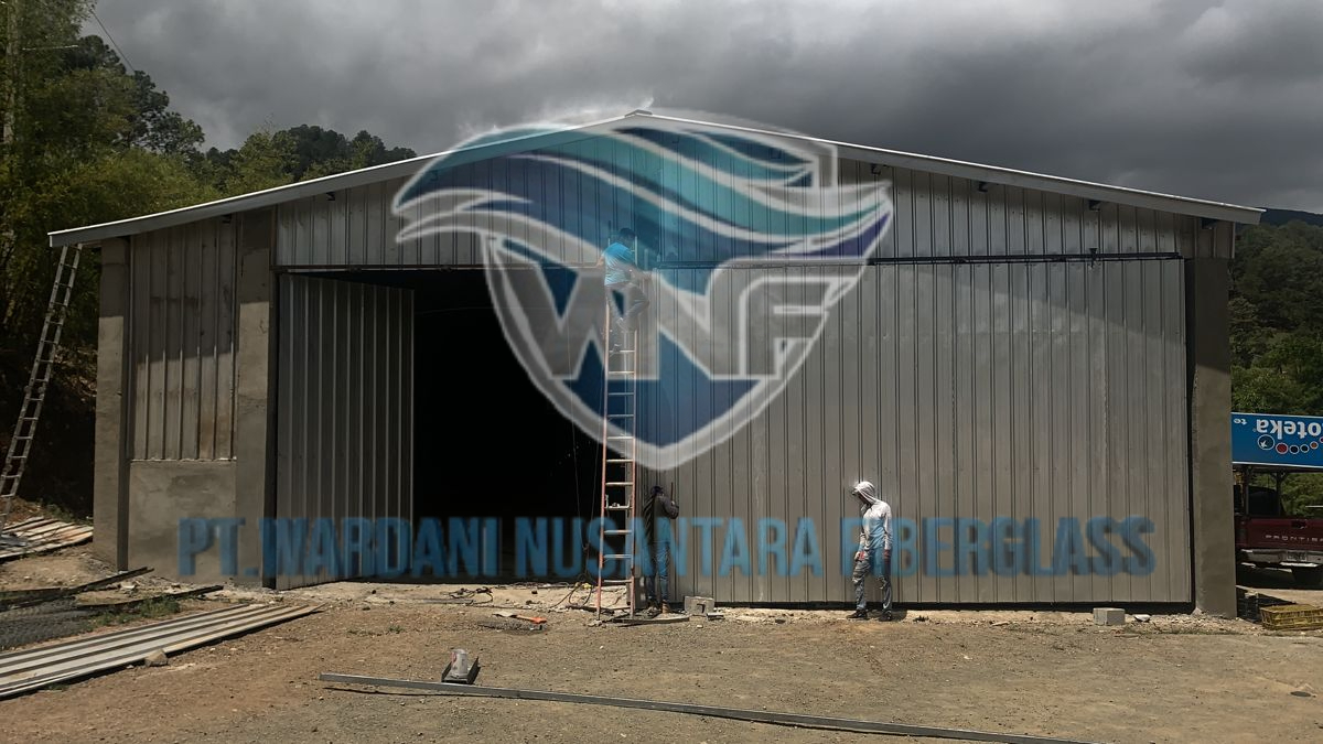 Workshop Produksi Tangki Fiberglass dan Tangki FRP BIONUS Bekasi